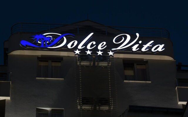Hotel Dolcevita вид на фасад