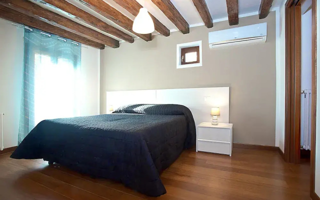 Good Wine Apartments