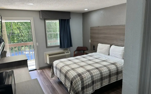 Budget Inn Express
