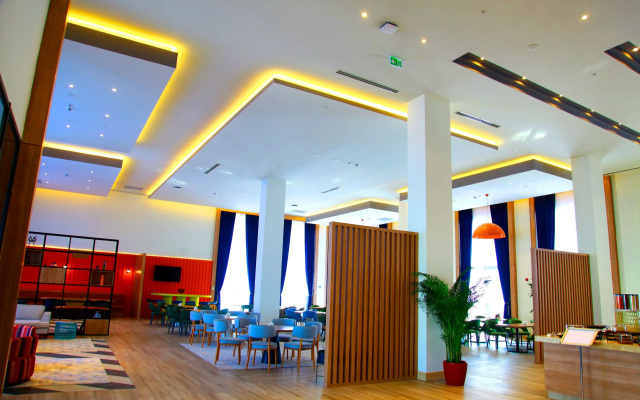 Отель Ramada Encore by Wyndham Zomin
