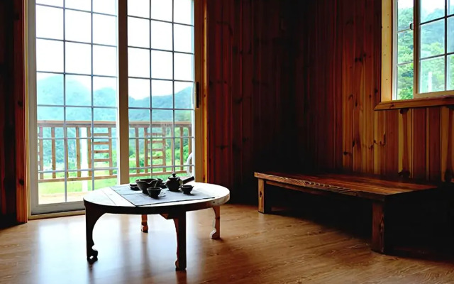 Pyeongchang Montmartre Pension