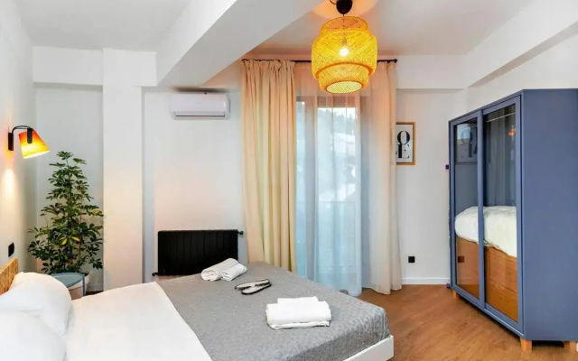 Stylish 2BR apt w huge terrace in Old Tbilisi