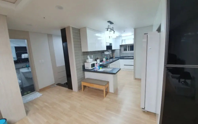 Vallas House 1301