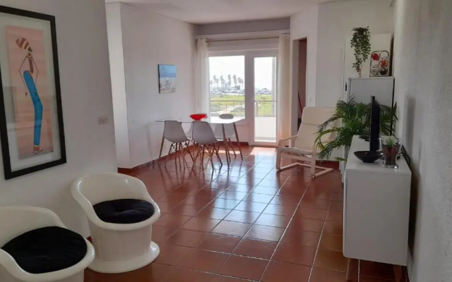 Carcavelos Surf Beach House