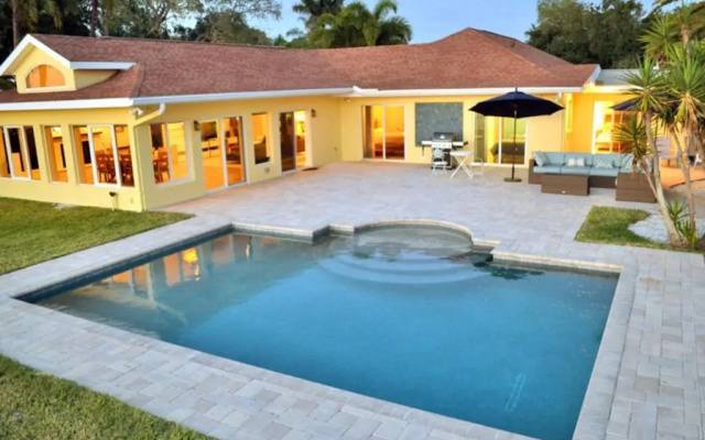 Sarasota - Dunmore 8730