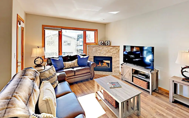 217 Avon - 3 Br Duplex