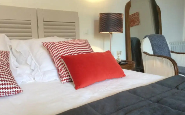 Chambres dHotes Au Val Dormant