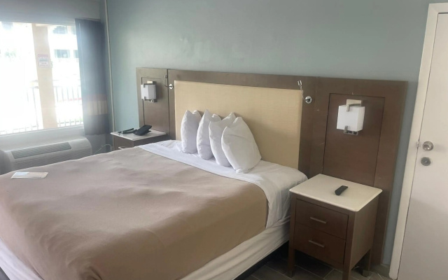 Rodeway Inn Holiday FL