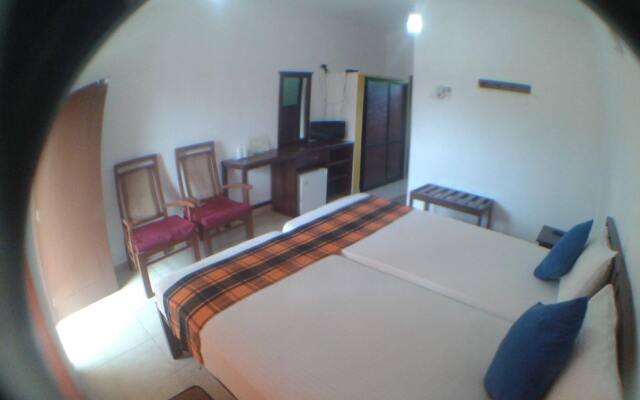 Отель Larns Villa комната для гостей