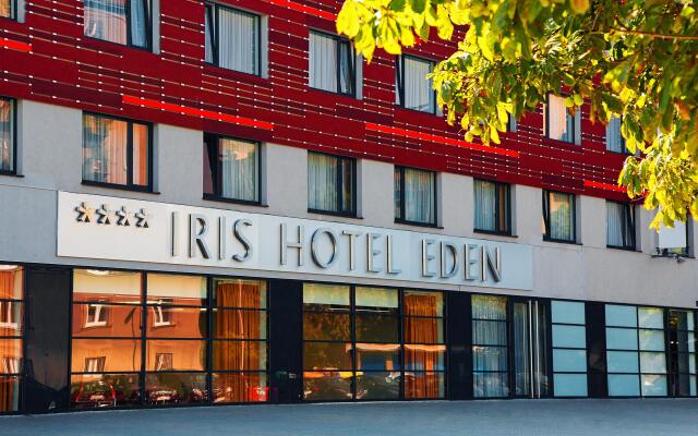 Iris Hotel Eden вид на фасад