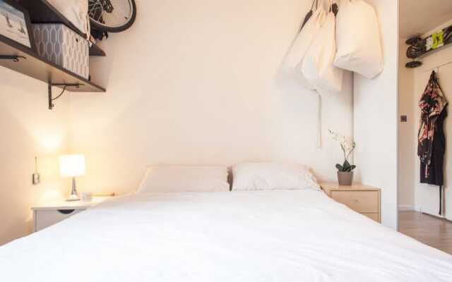 Апартаменты 1 Bedroom Apartment in Shoreditch комната для гостей