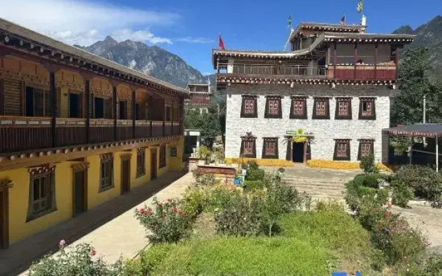 Huatang Yiyuan Boutique Homestay