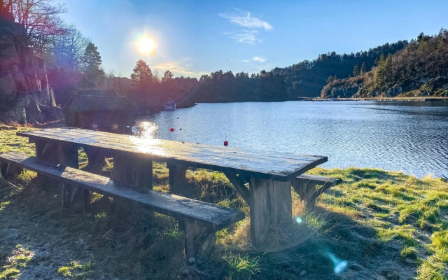 Awesome Apartment in Lyngdal With Wifi and 2 Bedrooms