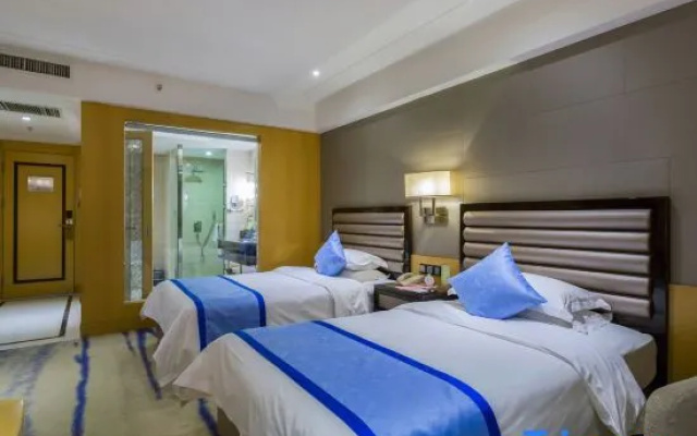 Ruineng CEO International Hotel (Hefei South Railway Station Leijie  Street)