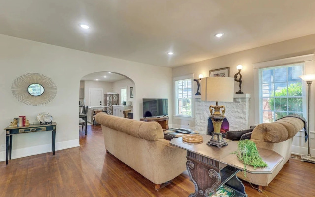 Walkable 1920s Charmer Near Downtown Birmingham!
