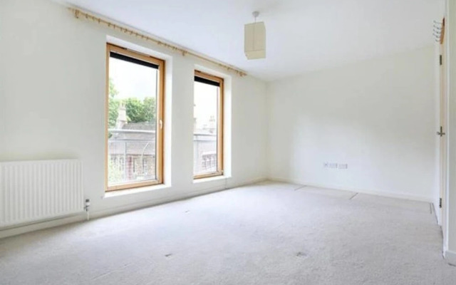 Modern and trendy 4 bed townhouse in Bristol
