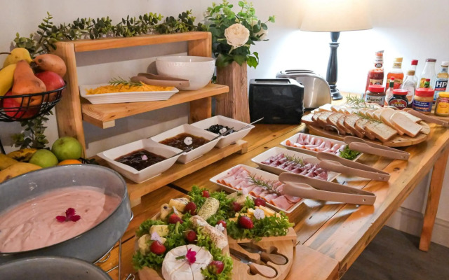 Thorntree Country Lodge