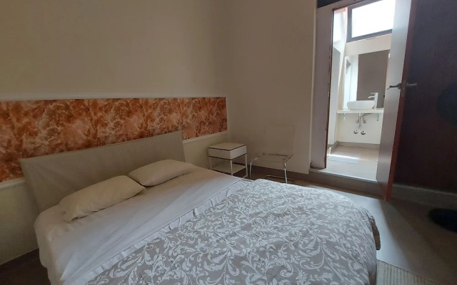 Evolue Hotel
