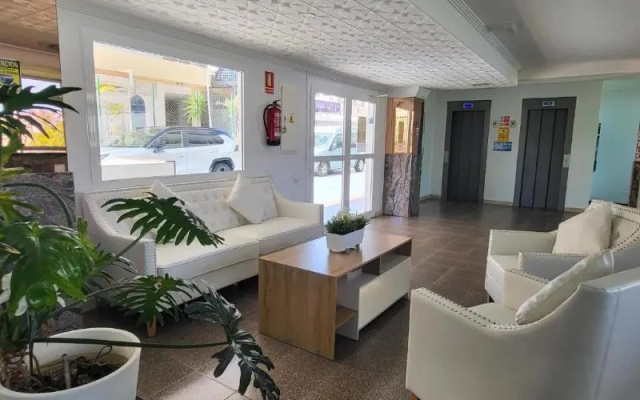 Las Camelias Apartments