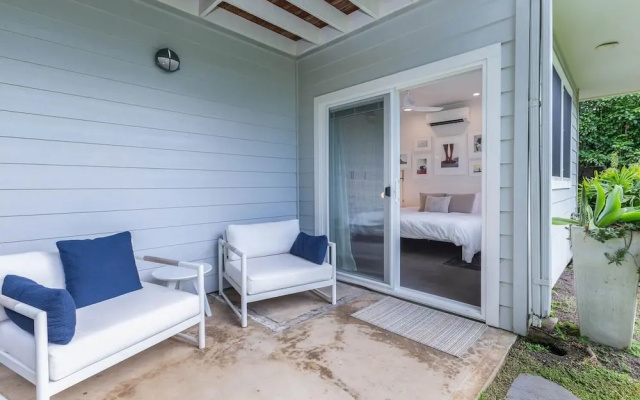 Hanalei Beachfront 2 Bedroom Home by RedAwning