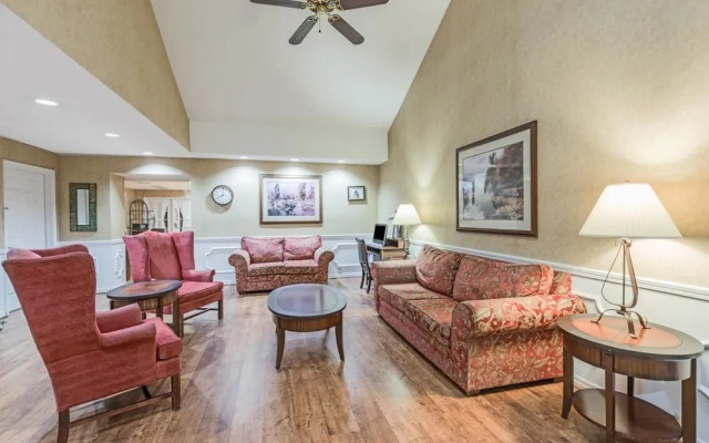 Baymont Inn & Suites Greenville