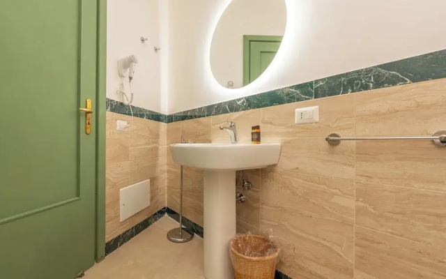 Molo Angioino Suites