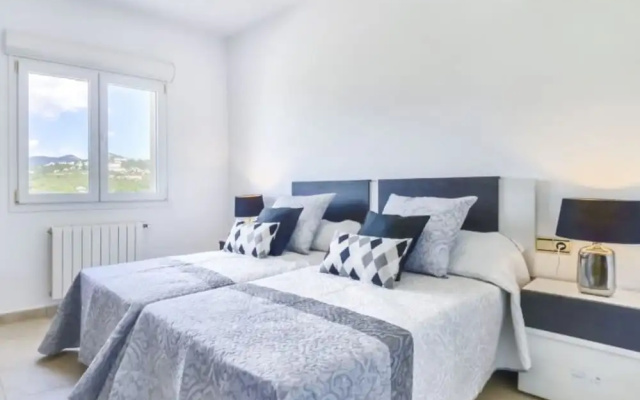 Villa - 5 Bedrooms with Pool and WiFi - 106420