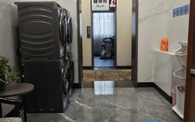Homeinns Fairyland Hotel (Urumqi International Grand Bazaar, Hotan 2nd Street)