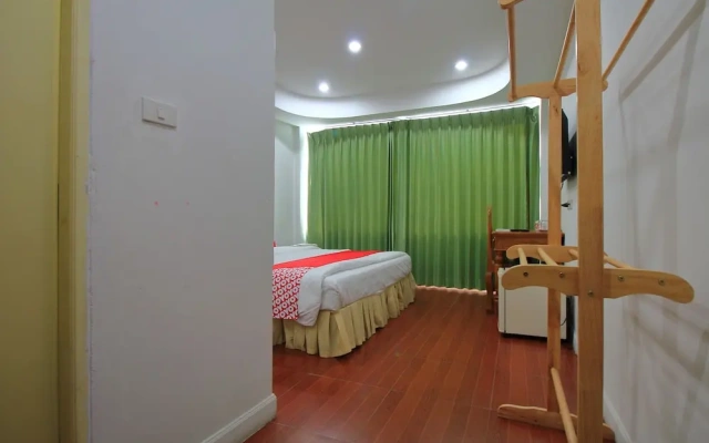 OYO 410 Diamond Boutique Hostel