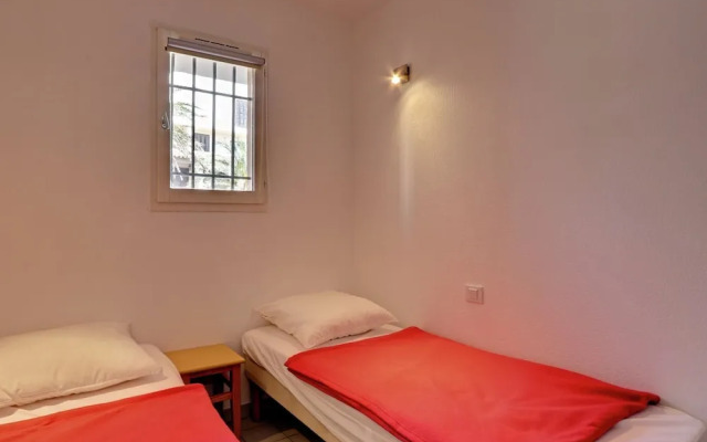 Carefully Furnished Studio at 100 m. From the Beach
