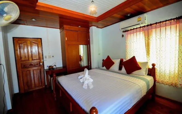 Lenoi Buri Homestay