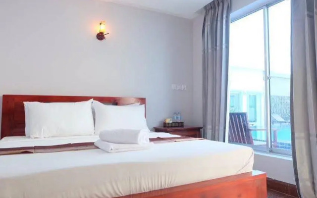 Platinum Hotel