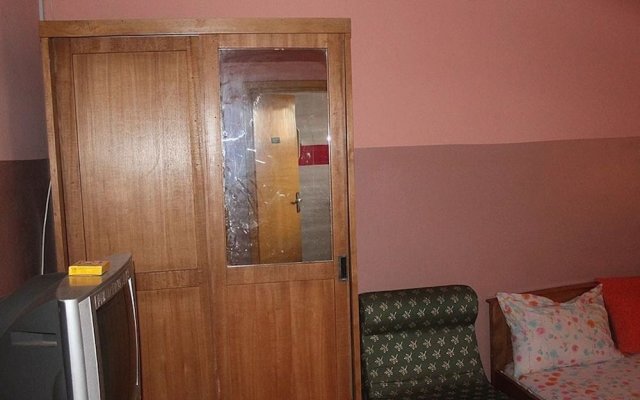 Banilux Guest House in Ikeja, Nigeria from 47$, photos, reviews - zenhotels.com guestroom