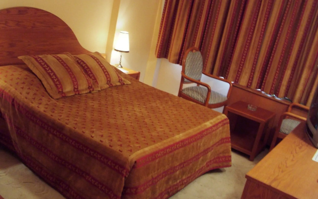 Aden Hotel