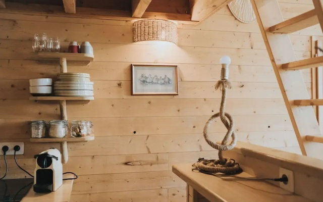 Cabane de la Saône by Lyon Country House