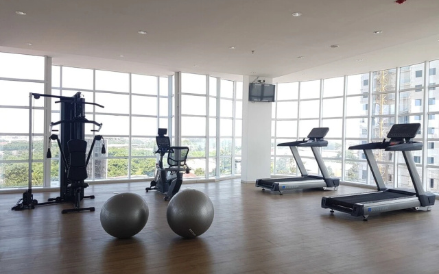 Fabulous Studio Apartment at Tree Park City Cikokol