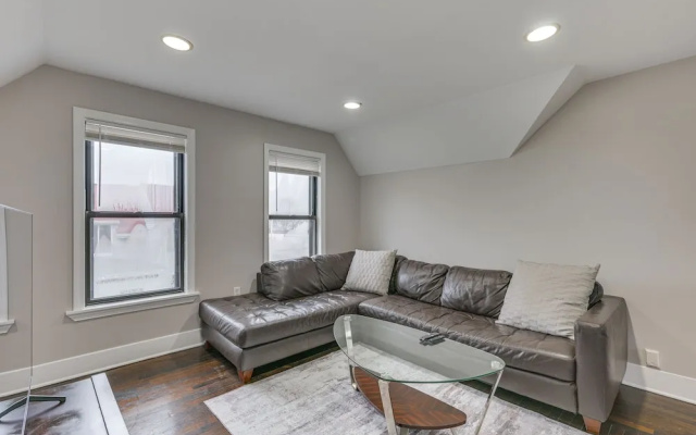 Pet-friendly Malden Apartment: 7 Mi to Boston!