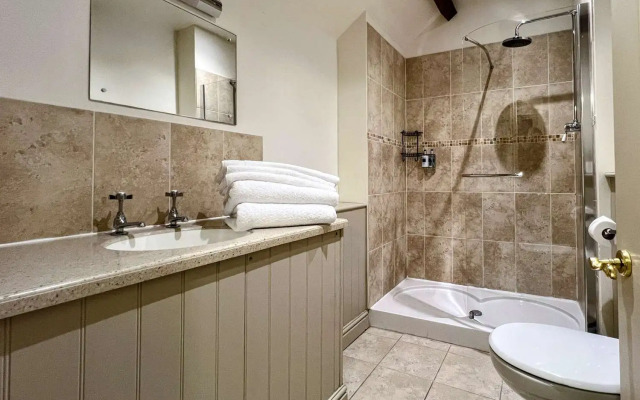 Leigh Park Country House Hotel  Vineyard, Bwsc