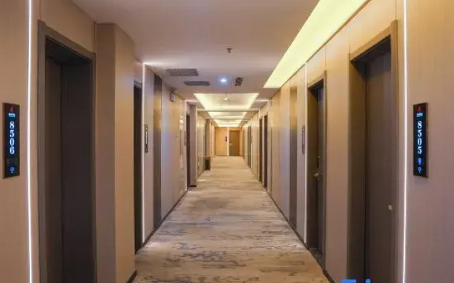 Xinlongtai Business Hotel (Cangzhou Qingfenglou)