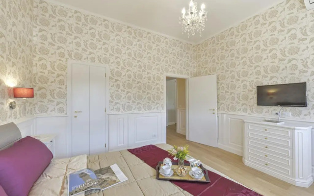 Rosselli Halldis Apartments