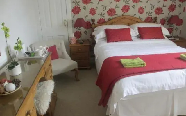 Strome Lodge