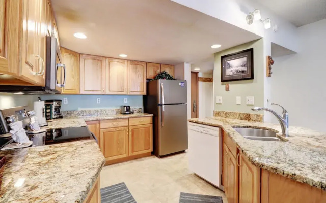 Large Condo in East Village Condo - Easy Walk to Super Bee - WH301 by RedAwning