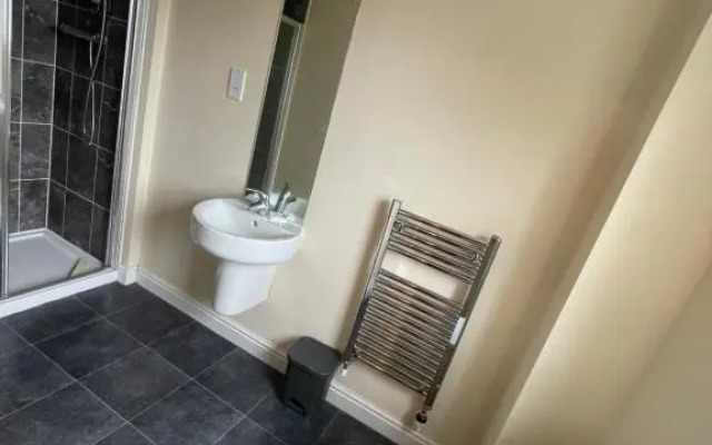 Holiday Home In Cardiff. Sleeps 6