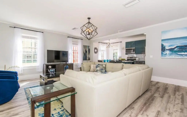 20 Hypolita - Luxury Downtown Apartment