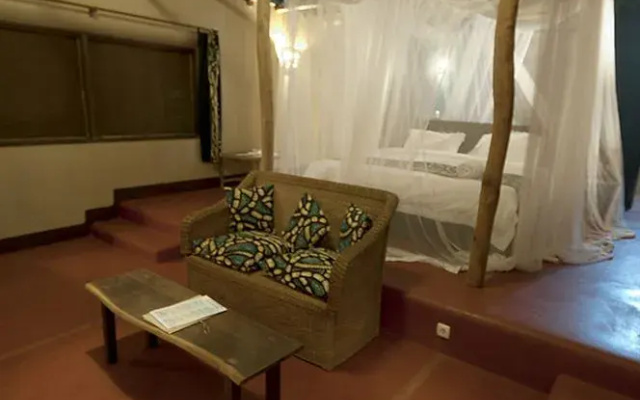 Nuarro Lodge