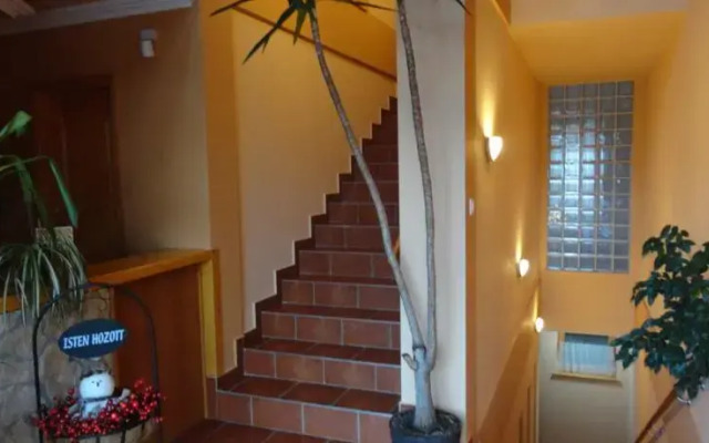 Zöld Sasok Étterem és Panzió