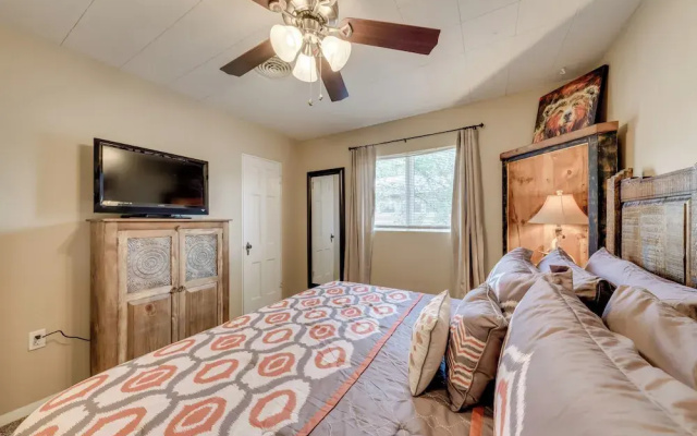 Ruidoso Home w/ Patio, Walk to Restaurants!