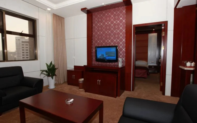 Crown Plaza