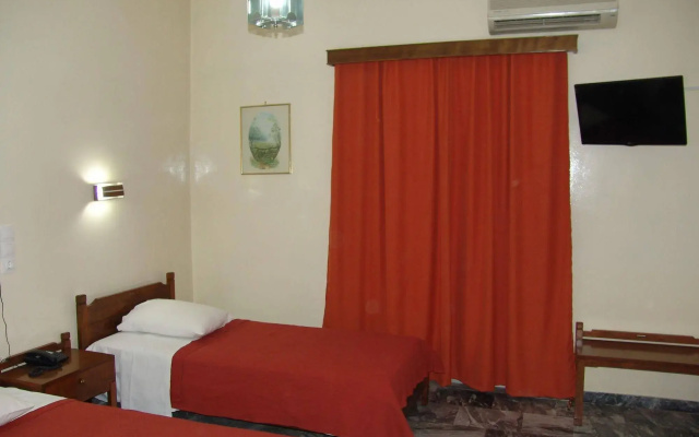 Hotel Cosmos