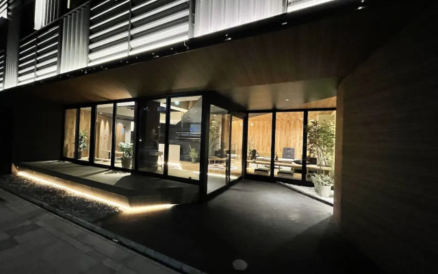 R Hotel Namba